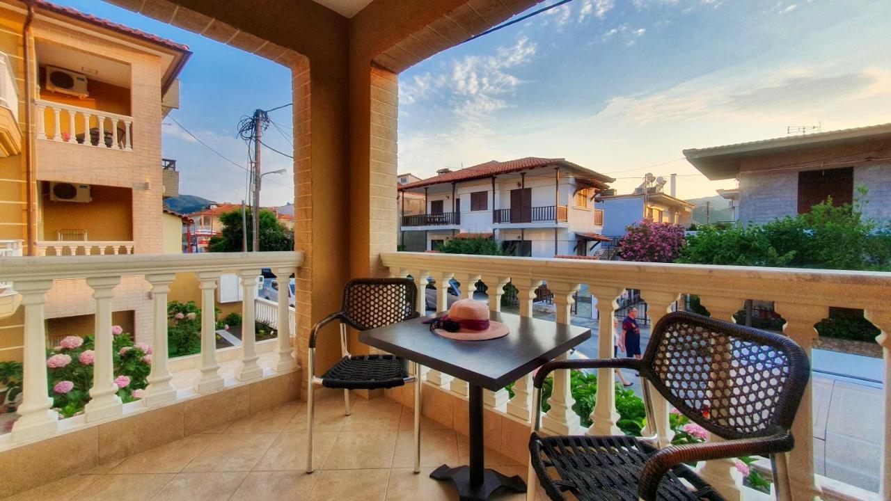 House Spanos Sarti Ngoại thất bức ảnh
